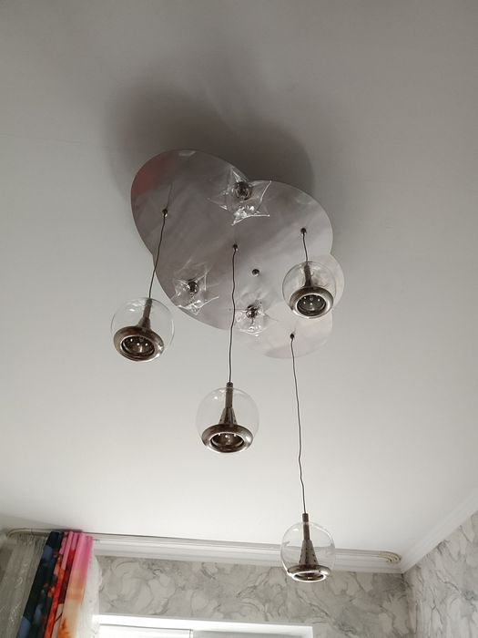 Люстры галогеновые