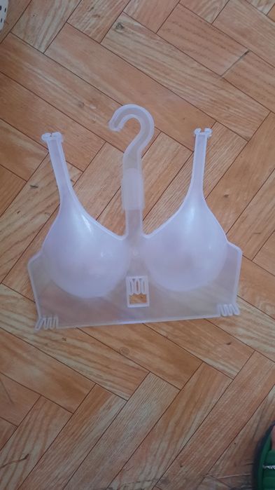 Вешалки в магазин