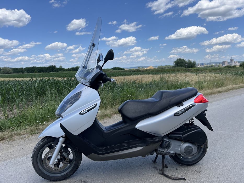 Scuter Piaggio x7 125cc / cat B