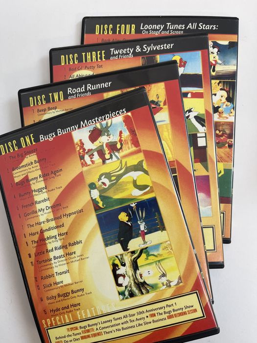 Desene Loony Tunes, colectie de 12 DVD-uri