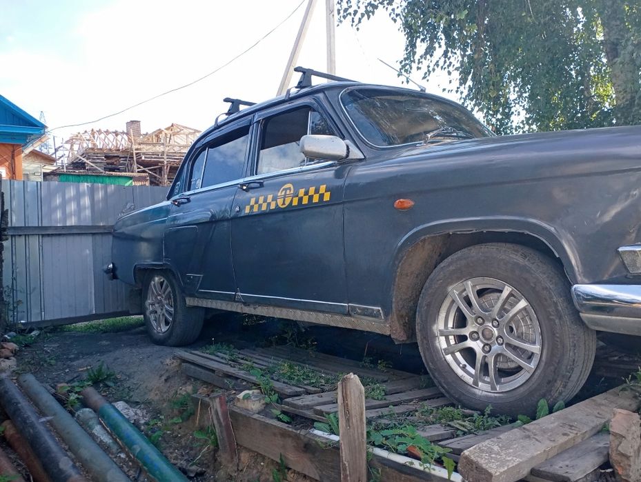 Ретро Волга такси