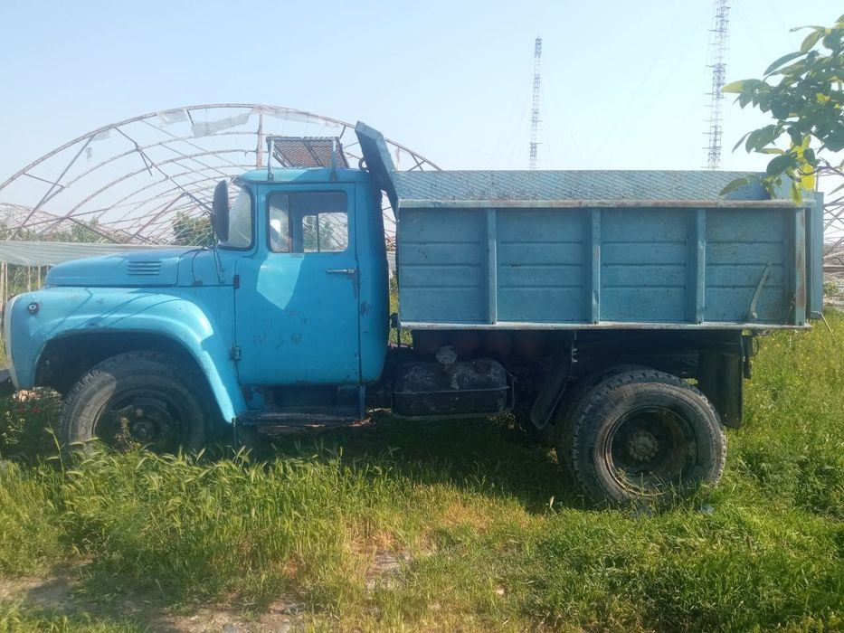 Зил самосвал сотилади