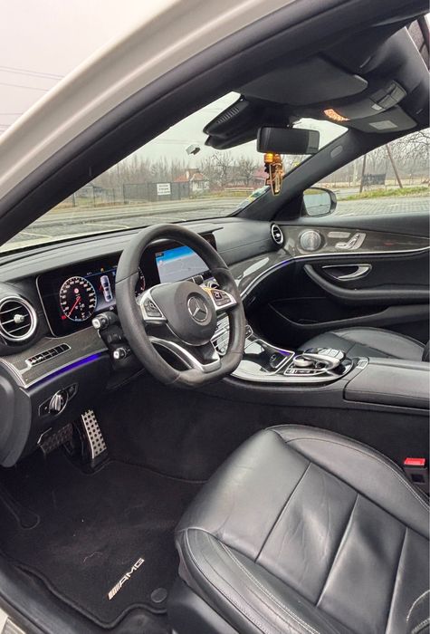 Mercedes e220 2018 pack amg line