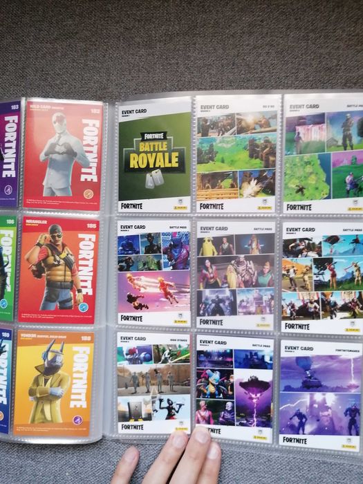 Vand Carti Cartonase Fortnite Reloaded in album 85% complet