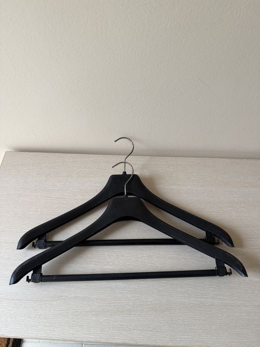 Закачалки различни видове – голямо количество / за магазин за дрехи