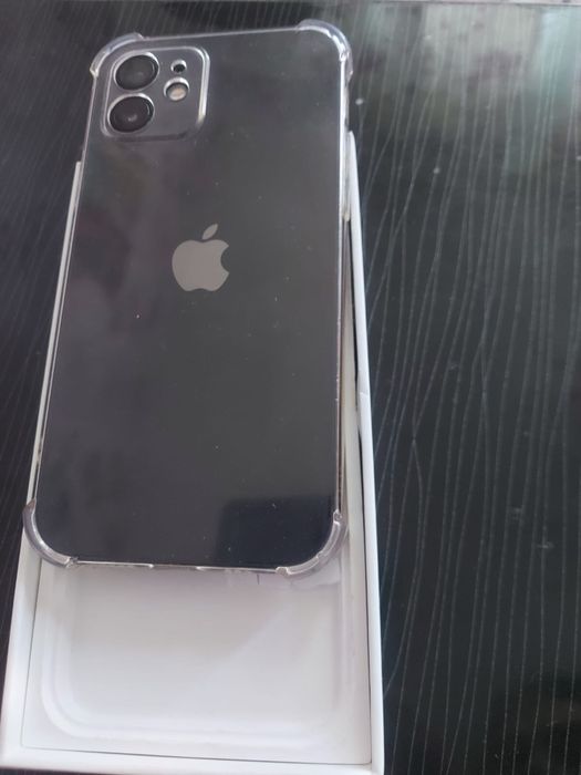 Айфон 12 и 13 обменяю или продам