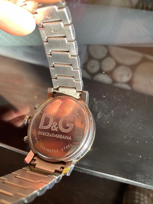 Оригинални Часовници различни марки.