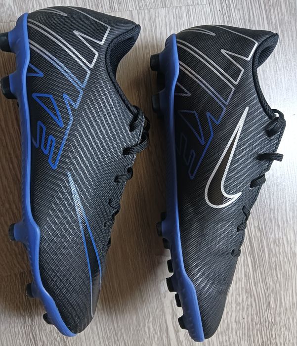 Обувки за футбол - Nike и Adidas