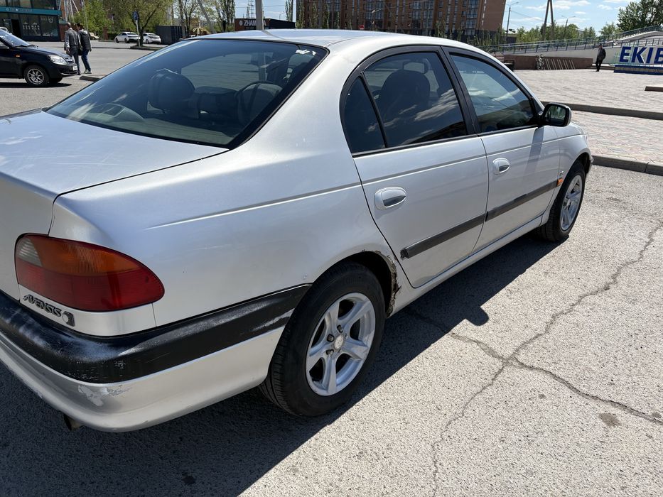 Продам Toyota Avensis