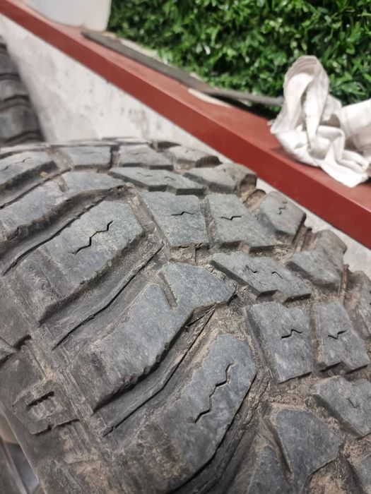 Джанти с гуми 35" за Patrol