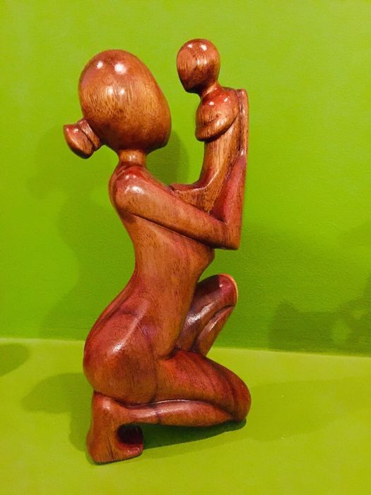 Sculptura lemn de Suar