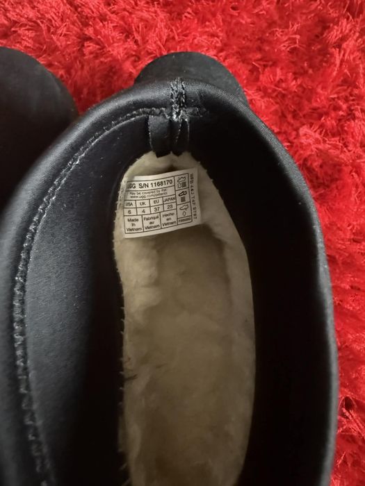 UGG.uri noi , originali