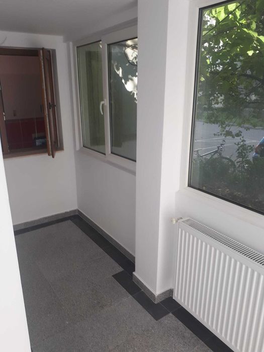 Închiriez spațiu comercial Calea Moldovei