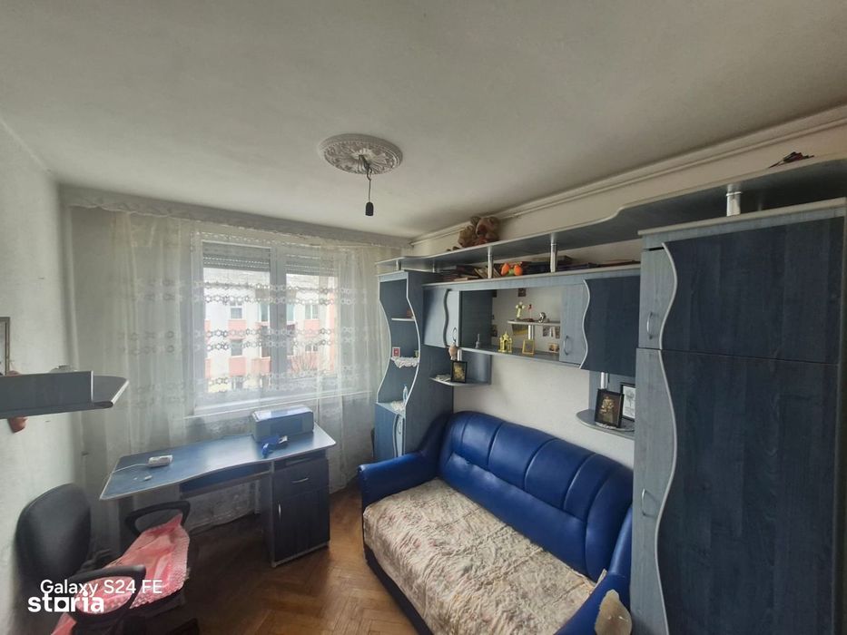 Apartament 3 camere de vânzare – Dărmăneșt — fotografia 1