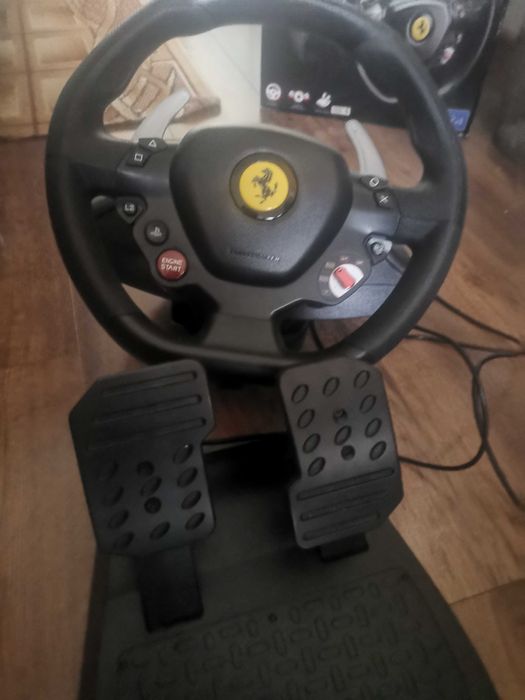 Волан и педали T80 Ferrari 488 GTB Edition за PC