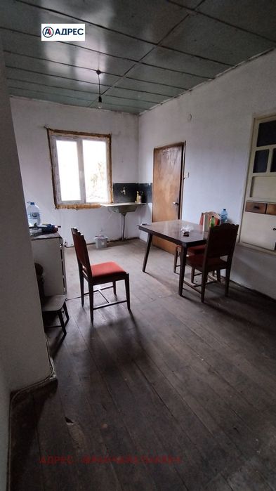 Къща в Ловеч, област-с.Горно Трапе площ 113 цена 55000