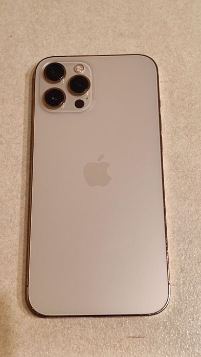 Vând iPhone 12 Pro Max