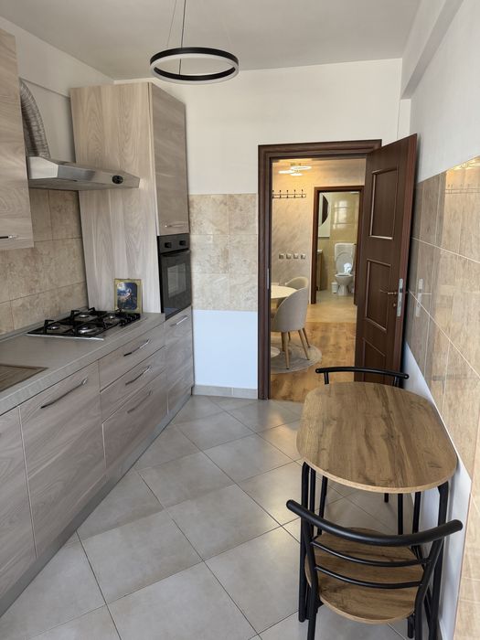 Apartament cu 3 camere