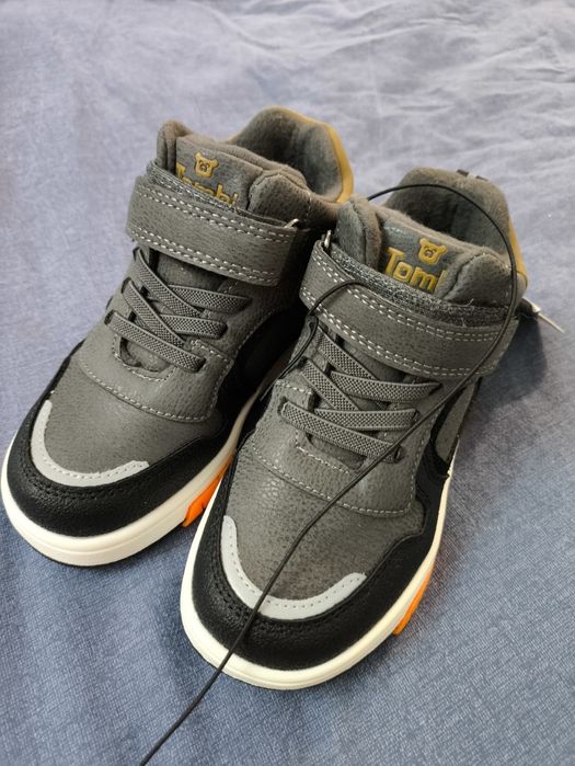 Продам ботиночки 24-25рр