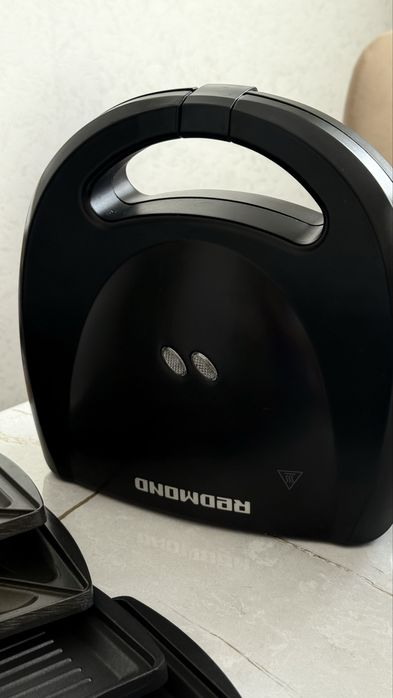 Продам мультипекарь Редмонд вафельница