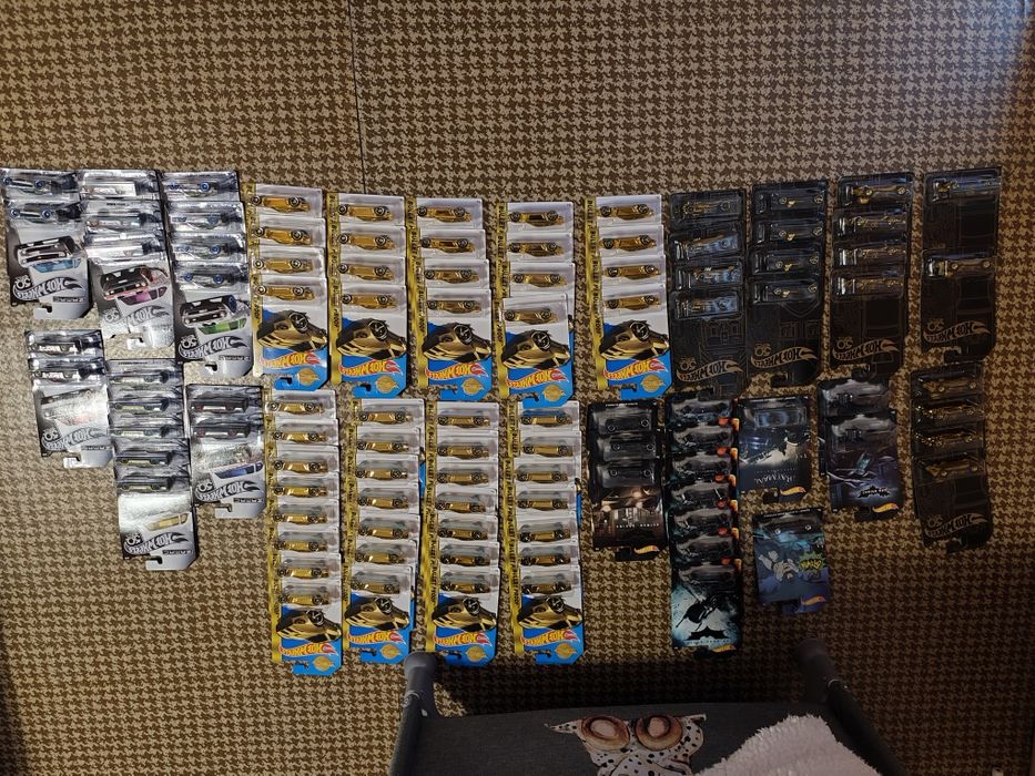 Нови колички Hot wheels 50th anniversary 93 броя