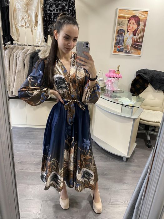 Сатенена рокля универсален размер