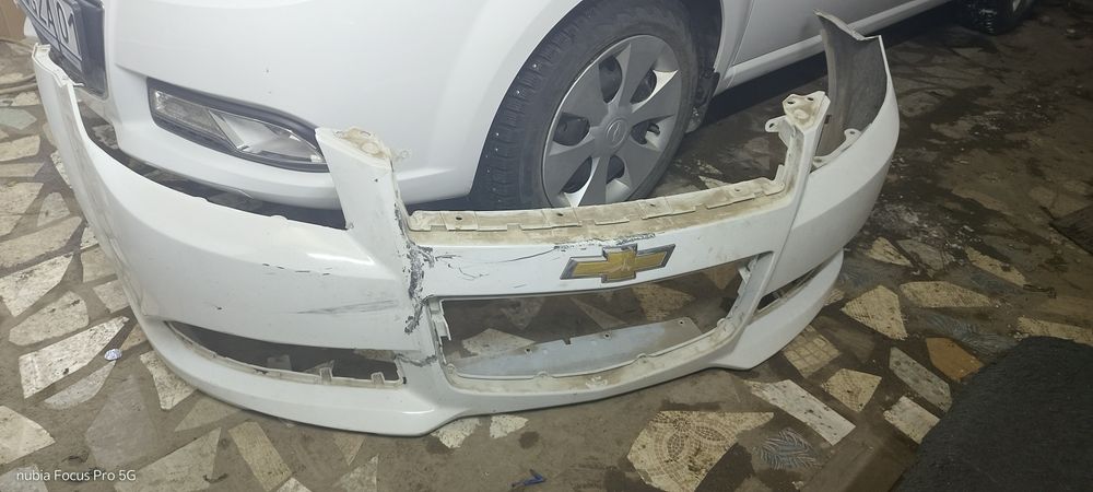 Бампер передний. Туманка правая. От Шевролет нексия.