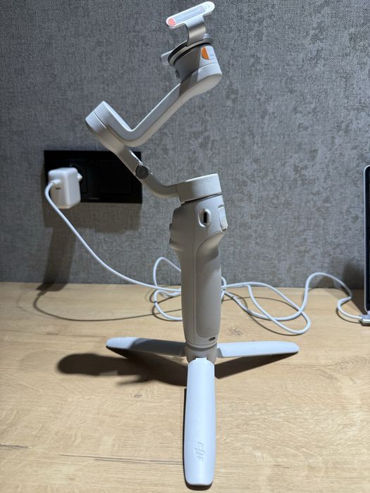 Стедикам DJI Osmo Mobile 6