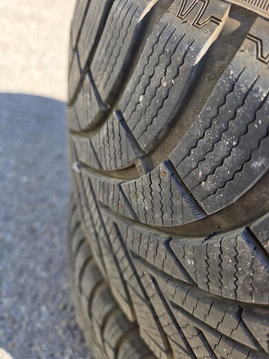 235 55 18 Maxxis premitra snow wp6 suv