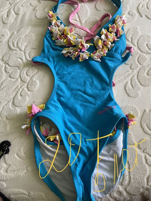 Продам купальник и пеньюар б/у