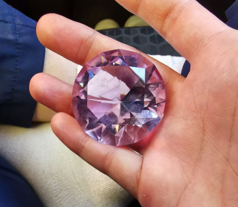 Diamant decorativ sticlă