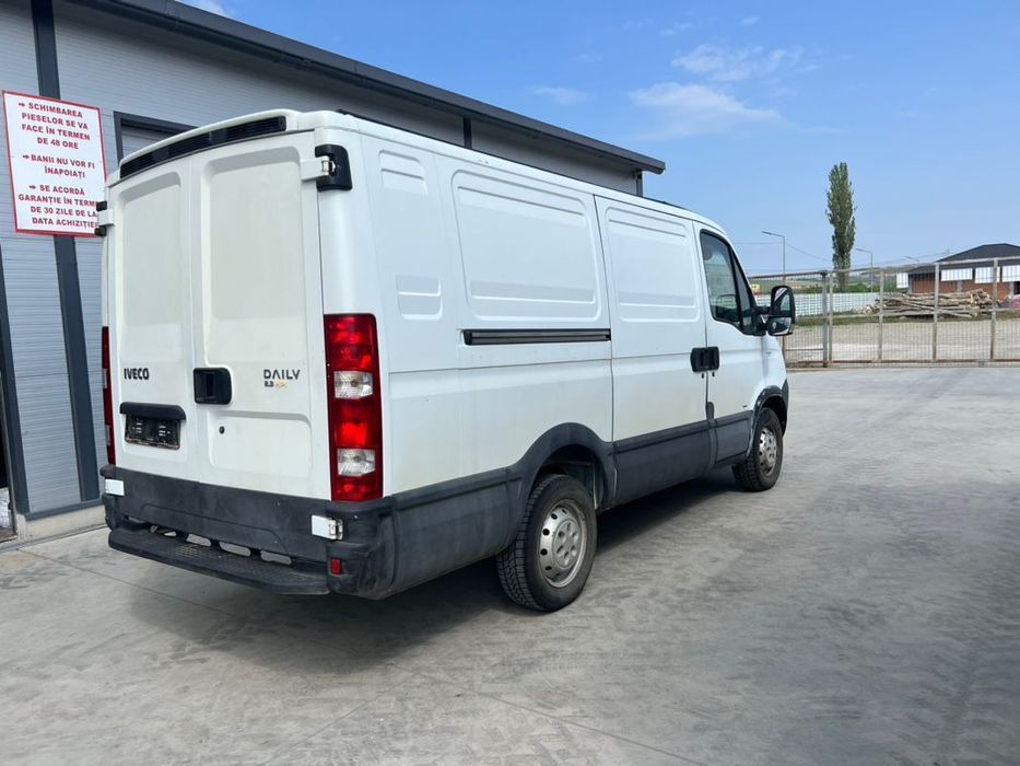 DEZMEMBREZ Piese Auto IVECO Daily Motor 2.3 Diesel Euro 4 Cutie de viteze Manuala 5 + 1 Trepte Punte Cardan Volan Stanga Plansa de Bord USA culisanta Spate