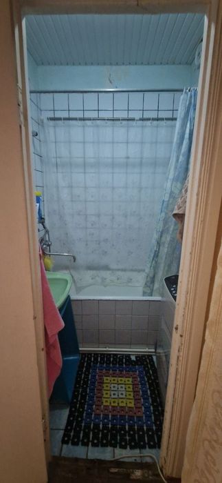 Юабад 4. 4 ком. 4 этаж.