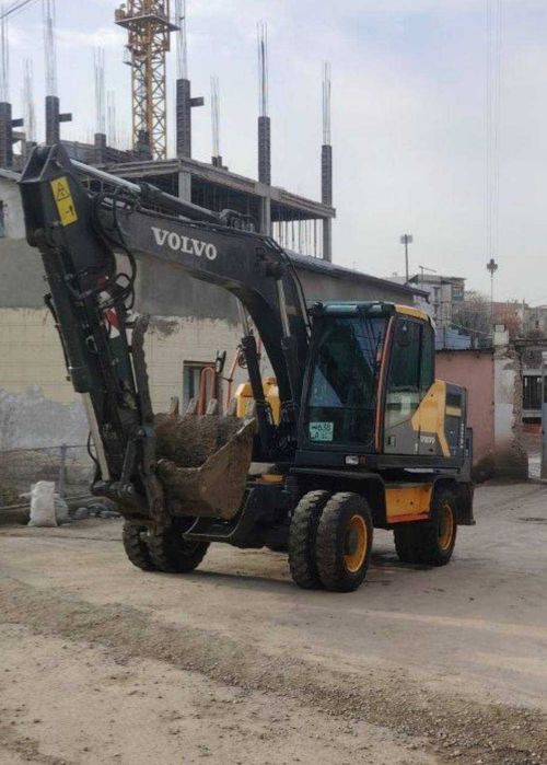 Эксковатор продается срочно - Volvo EW140E