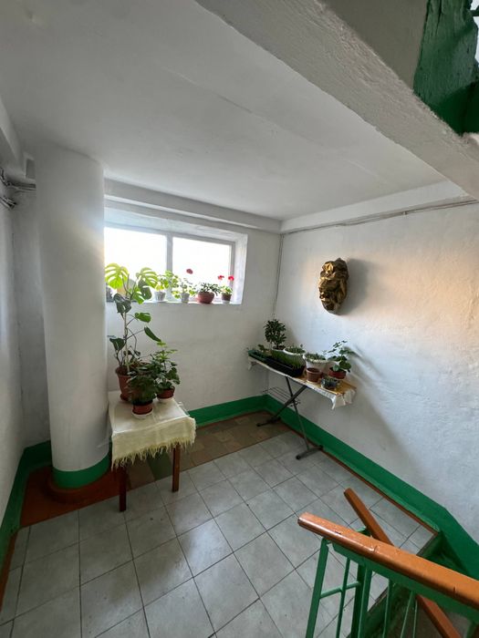 Продам 2 комнатную квартиру