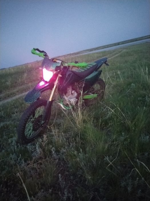 Продам эндуро 250