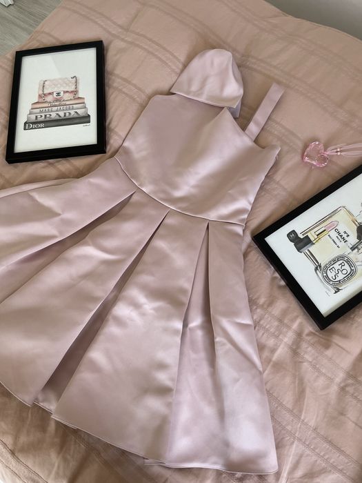 Официална рокля за млади момичета