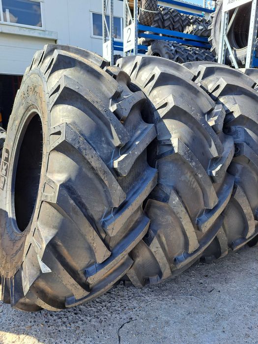 Cauciucuri pentru COMBINA 18.4-26 marca BKT cu 14 pliuri anvelope noi