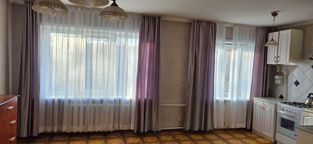 Продам 1ком квартиру студию