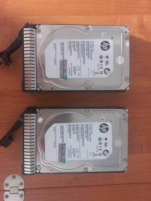 Продам сервер hp proliant ml310e gen8