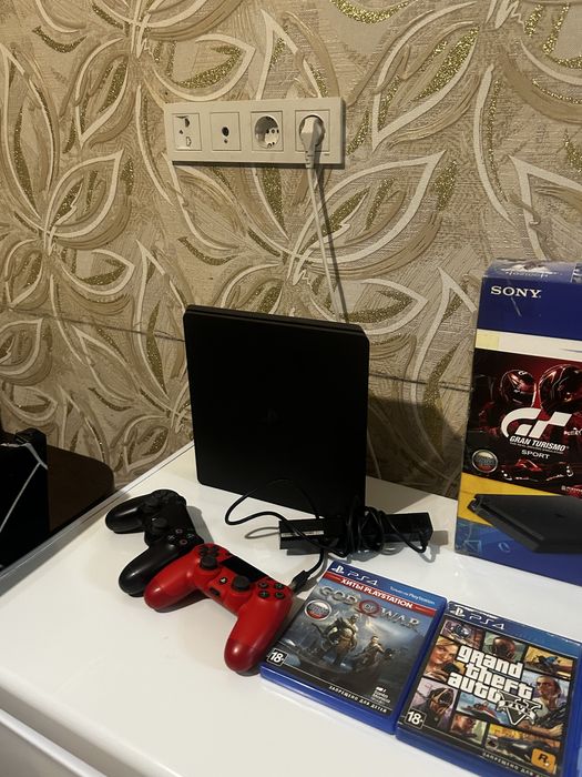 Пс 4 слим с камерой + игры 5шт