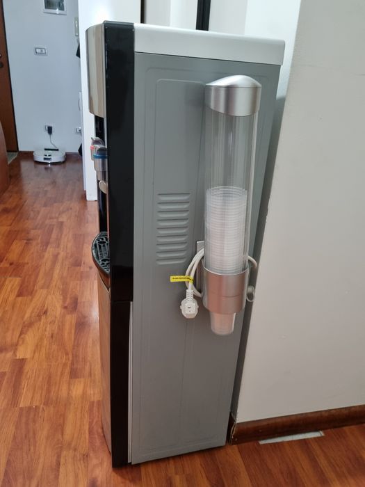 Продам кулер для воды