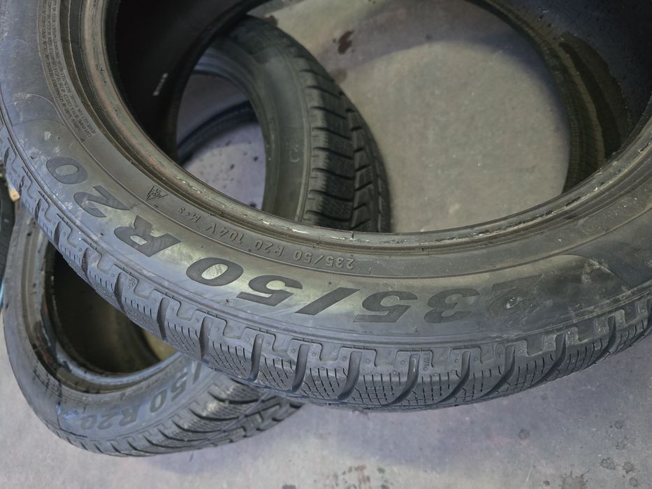 Anvelope iarna 235 50 20