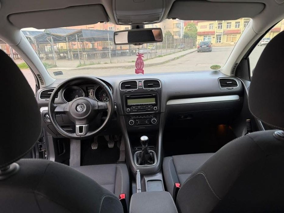 Volkswagen golf  1.4  MPI