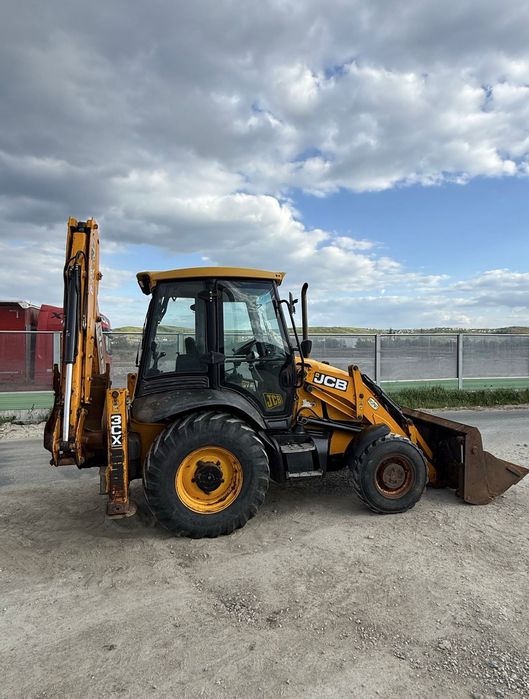 Buldoexcavator JCB 3CX AN 2010