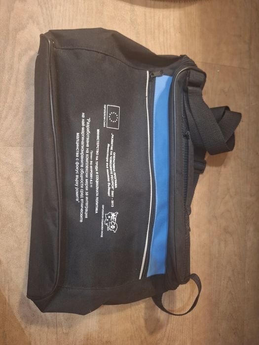 Черни чанти за лаптоп