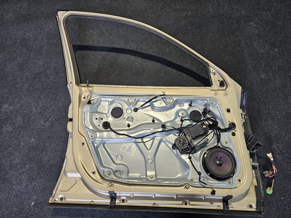 usa stanga dreapta fata spate originala volkswagen passat b5.5 (sedan)