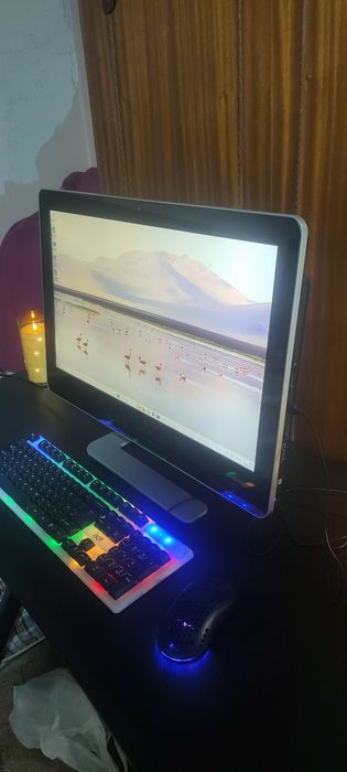 All in one i7 , 16GB Ram, 256 GB SSD, 24 inch