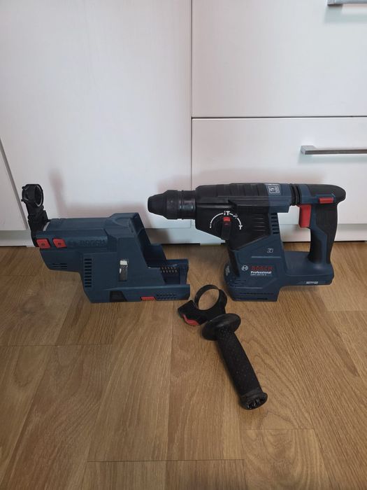 Bosch gbh 18v 24 + sistem aspirare praf GDE