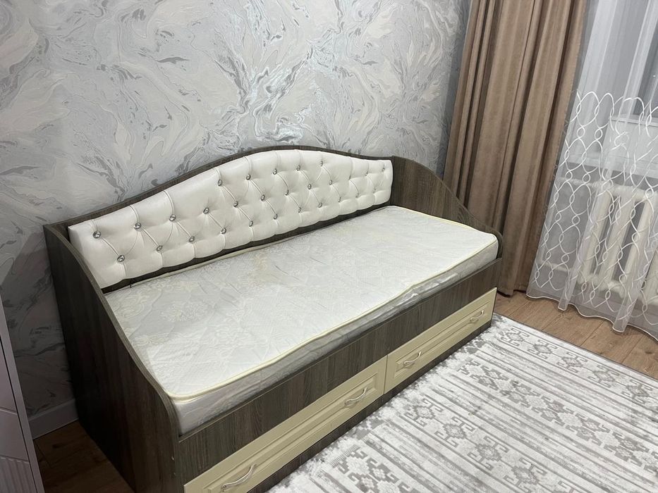 Продам две одинаковые кровати